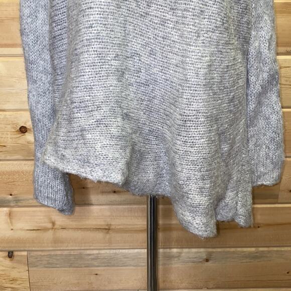 Eileen Fisher Grey Wool Knit Asymmetrical Sweater Size Medium - Picture 3 of 8